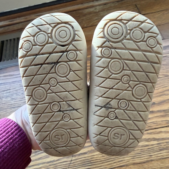 Stride Rite Mary Jane’s Size 5M - Picture 4 of 5